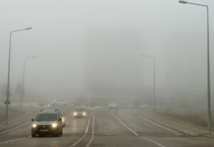 EDİRNE (AA) – Edirne'de sis hayatı olumsuz etkiliyor. Kentte sis