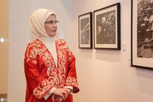 İSTANBUL (AA) – Cumhurbaşkanı Recep Tayyip Erdoğan'ın eşi Emine Erdoğan,