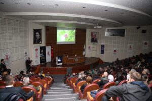 ERZURUM (AA) – Erzurum'da "Hocaların hocası" olarak tanınan akademisyen ve