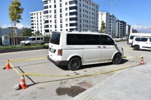 ERZURUM (AA) – Erzurum'da park halindeki panelvanda hareketsiz bulunan kişi