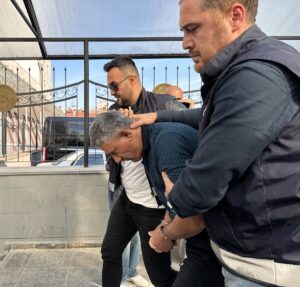 ESKİŞEHİR (AA) – Eskişehir'in Odunpazarı ilçesindeki bir markette 5 yaşındaki