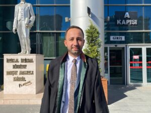 ESKİŞEHİR (AA) – Eskişehir'de arkadaşının 1,5 yaşındaki oğlunu falçatayla yaraladığı,