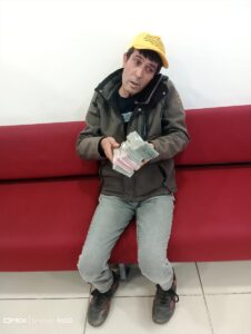 ESKİŞEHİR (AA) – Eskişehir'in Tepebaşı ilçesinde polis, durumdan şüphelendiği bir