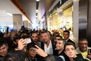 GAZİANTEP (AA) – Fenerbahçe Kulübü Başkanı Sadettin Saran, Gaziantep'teki Fenerium