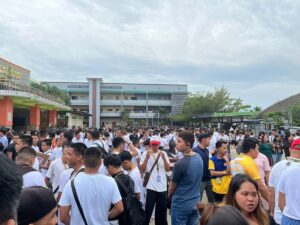 ANKARA (AA) – Filipinler'in güneyindeki Mindanao Adası açıklarında 7,4 büyüklüğünde