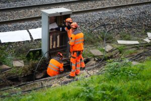 ANKARA (AA) – Fransa'da sinyal kablolarında kasıtlı çıkarılan yangın nedeniyle