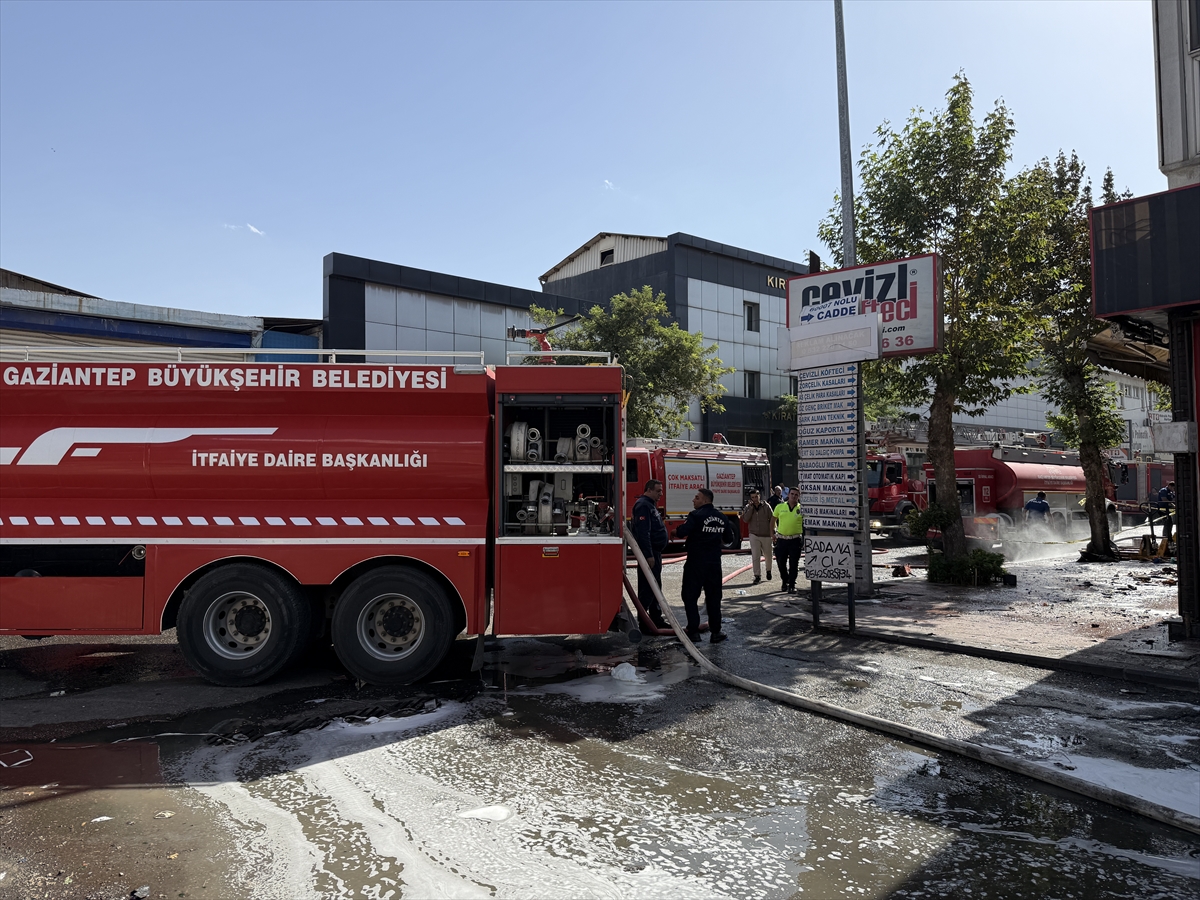 Gaziantep'te bir iş yerinde çıkan yangın söndürüldü