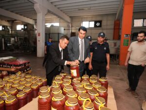 GAZİANTEP (AA) – Gaziantep'te, Şehitkamil Belediyesine bağlı zabıta ekiplerinin yaptığı