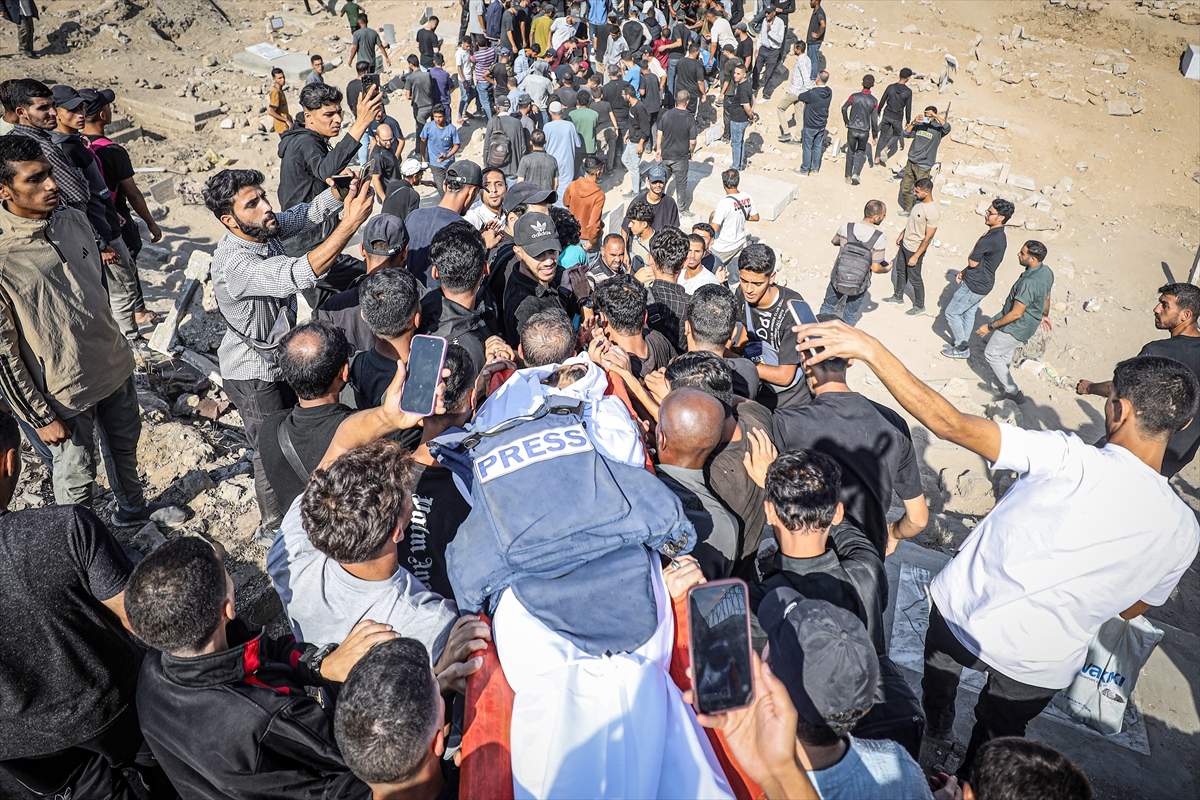 Gazze'de İsrail'in silahlandırdığı çeteler Filistinli gazeteciyi öldürdü