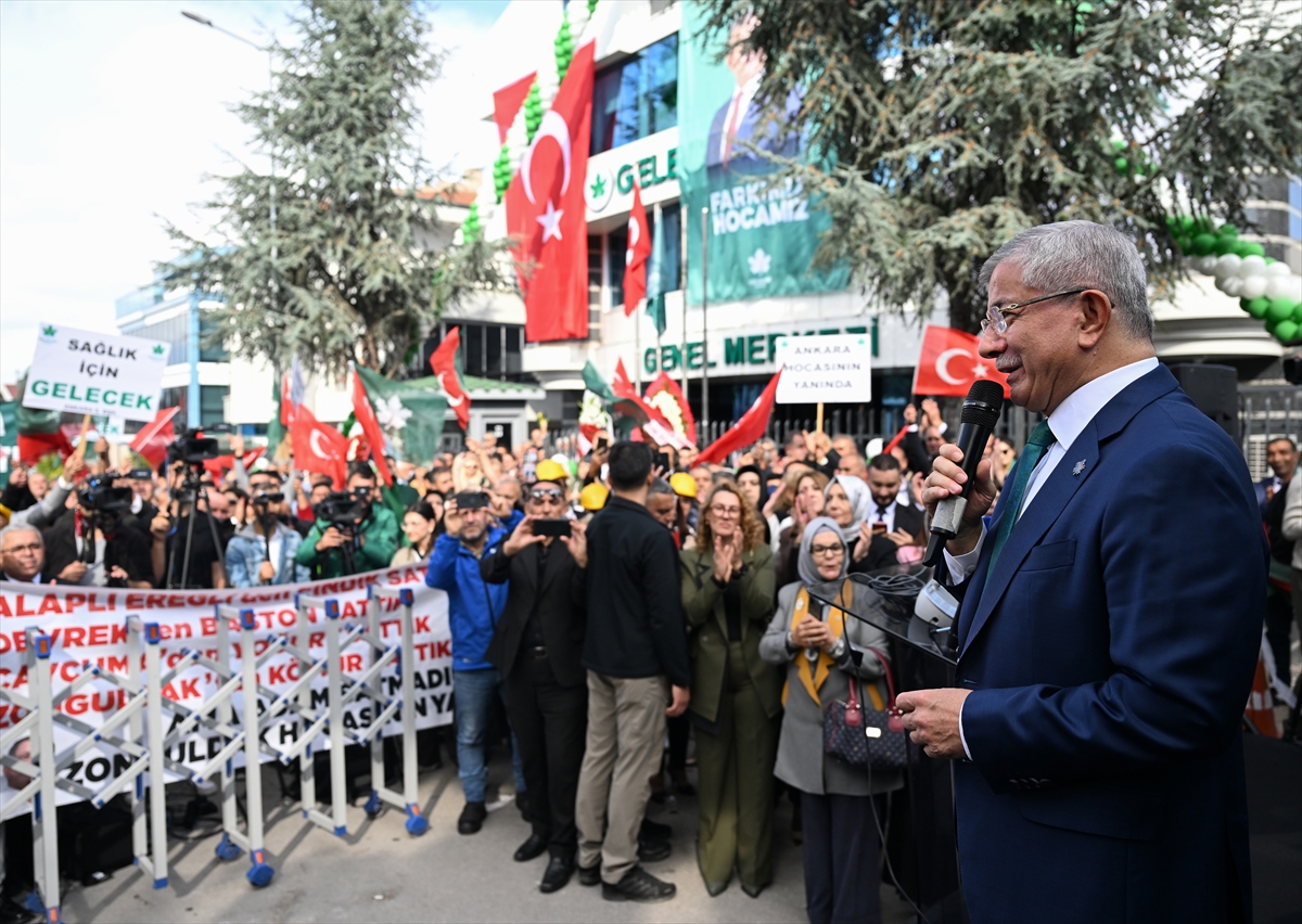 Gelecek Partisinin yeni genel merkezi açıldı