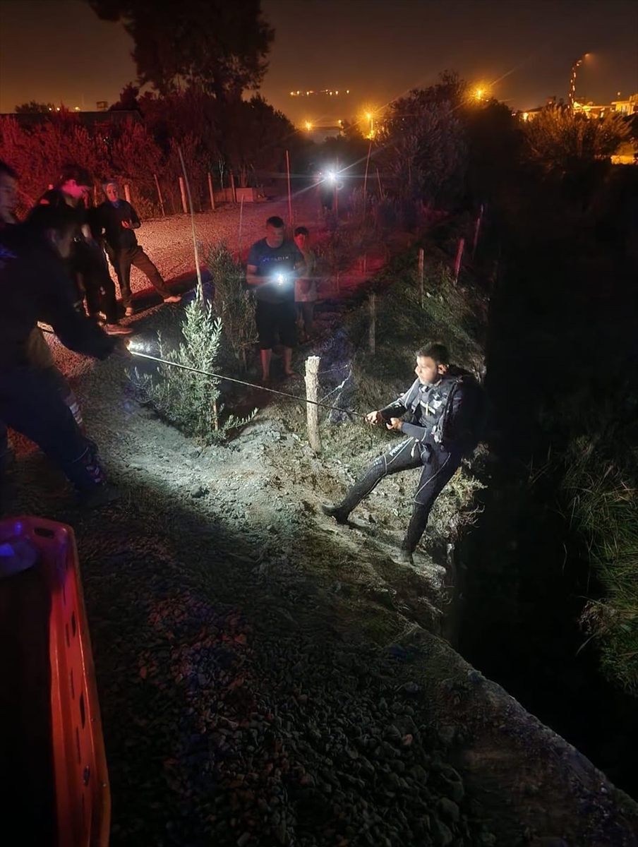 Hatay'da Asi Nehri'ne devrilen üç tekerlekli elektrikli motosikletin sürücüsü yaralandı