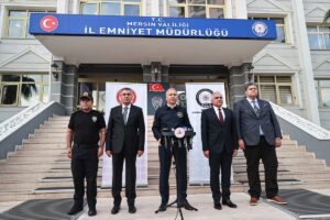 MERSİN (AA) – İçişleri Bakanı Ali Yerlikaya, Mersin merkezli 10