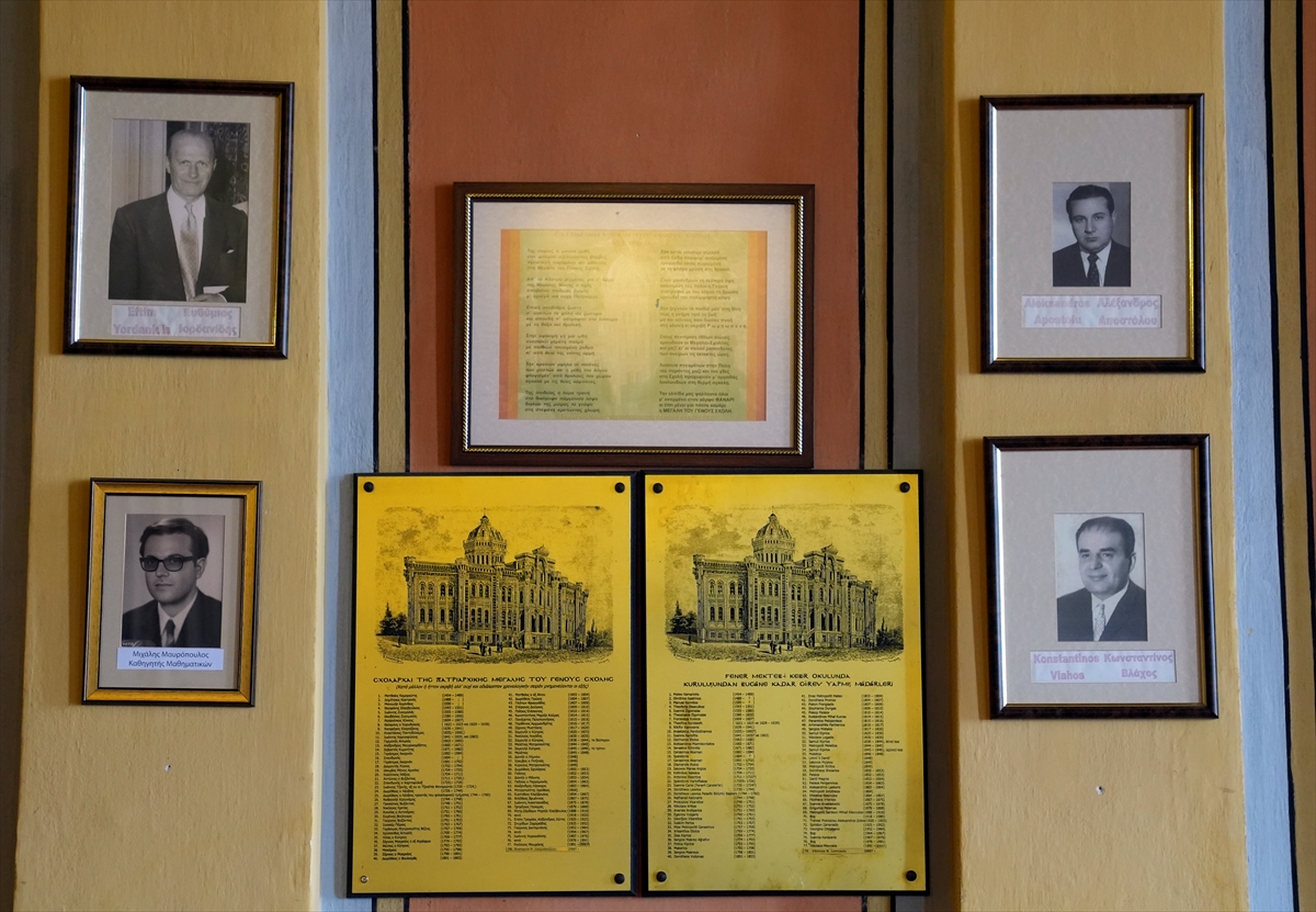 İstanbul Milli Eğitim Müdürü Yentür, Fener Rum Ortaokulu ve Lisesi'ni ziyaret etti: