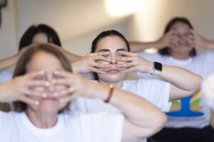 İSTANBUL (AA) – Hindistan'ın İstanbul Başkonsolosluğu, başkonsolos eşlerinin katılımıyla yoga,