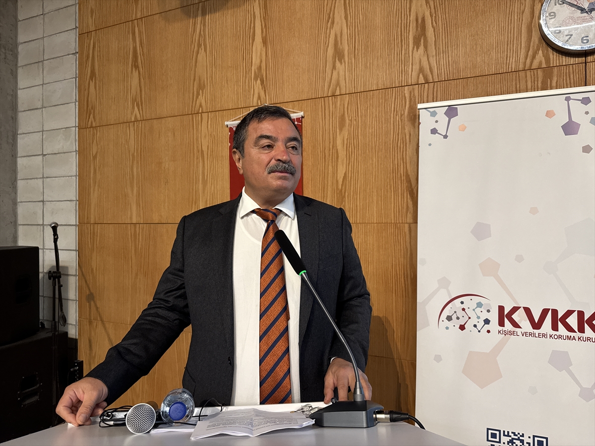 İstanbul'da öğretmenler için dijital okuryazarlık ve kişisel veri farkındalığı semineri düzenlendi
