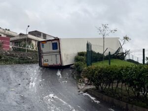 - Kaza anı çevredeki güvenlik kamerasınca kaydedildi 