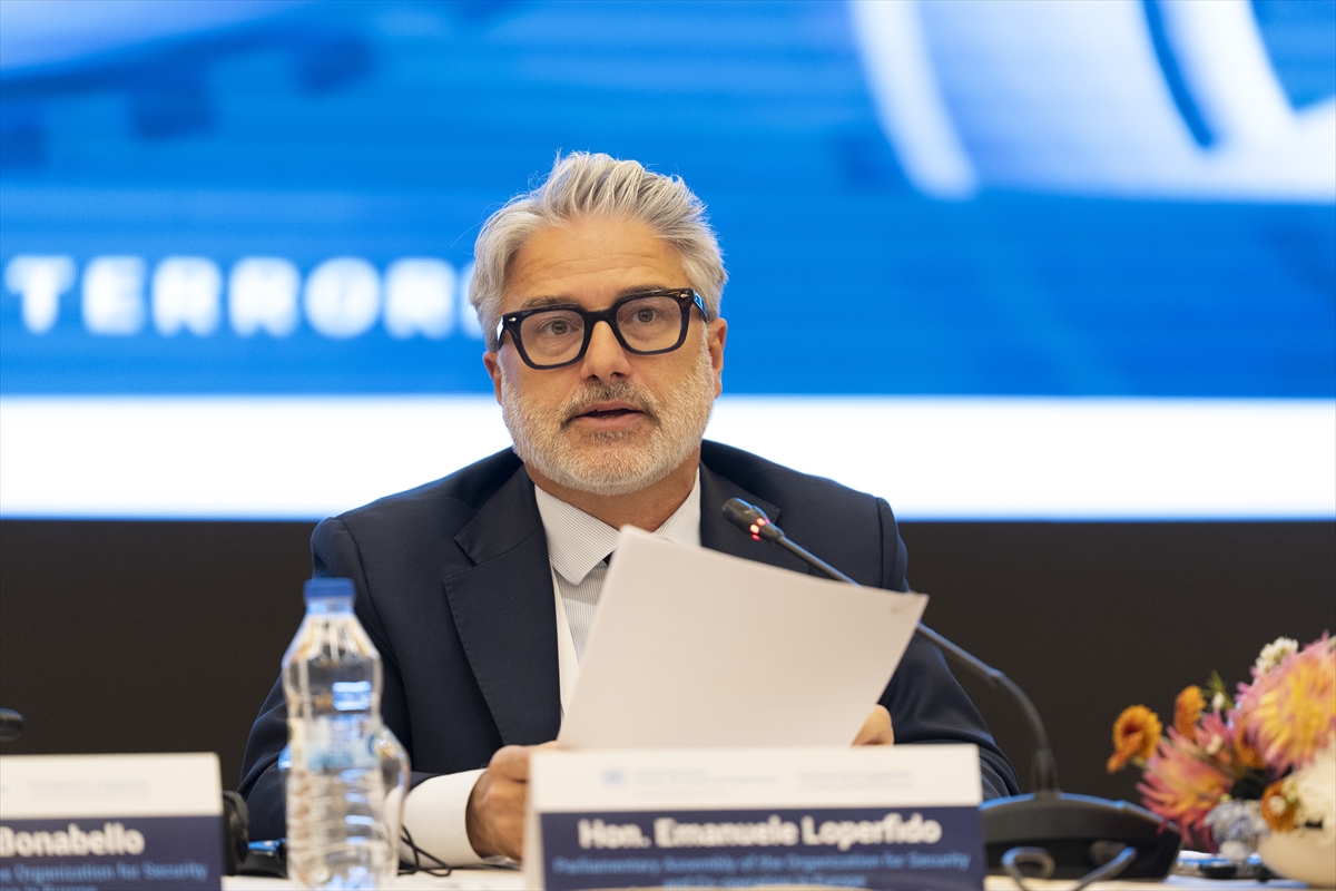 İstanbul'daki terörle mücadele konferansında, küresel parlamenter rehber oluşturulması ihtiyacı tartışıldı
