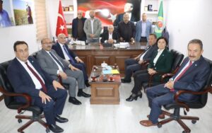 ANKARA (AA) – İYİ Parti heyeti, Ankara Sebze ve Meyve