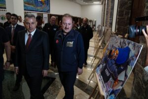 İZMİR (AA) – AFAD Başkanı Ali Hamza Pehlivan, Kahramanmaraş'ta 6