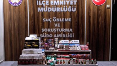 İZMİR (AA) – İzmir'in Karabağlar ve Gaziemir ilçelerinde düzenlenen kaçak