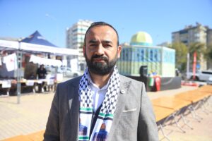 KAHRAMANMARAŞ (AA) – Kahramanmaraş'ta, ÖNDER İmam Hatipliler Derneği öncülüğünde "Filistin