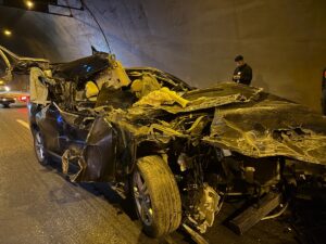 KAHRAMANMARAŞ (AA) – Kahramanmaraş'ın Göksun ilçesinde, tıra çarpan SUV tipi