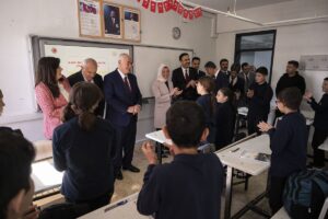 - "Hak arama kültürünün ve bilincinin yaygınlaştırması öncelikle okullardan, çocuklardan