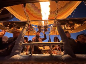 - Rüzgar nedeniyle 29 Eylül'den itibaren uçamayan sıcak hava balonları