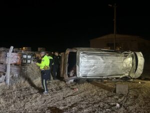 KARAMAN (AA) – Karaman'da panelvanın devrilmesi sonucu 7 kişi yaralandı.