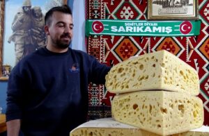 KARS (AA) – Türkiye'de peynir üretiminde önemli yere sahip Kars'ta