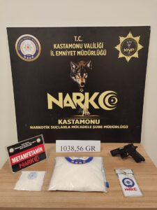 KASTAMONU (AA) – Kastamonu'nun Tosya ilçesinde yol kontrolü sırasında uyuşturucu