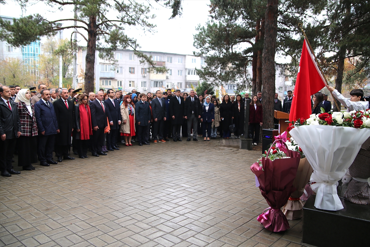 Kırgızistan'da Türkiye Cumhuriyeti'nin 102. yılı kutlandı
