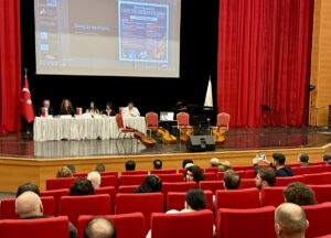 KIRŞEHİR (AA) – Kırşehir Belediyesinin ev sahipliğinde düzenlenen "UNESCO Uluslararası