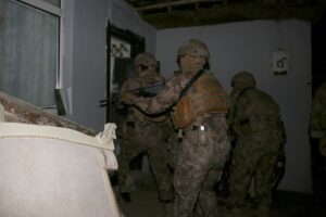 KOCAELİ (AA) – Kocaeli'de son 20 günde düzenlenen uyuşturucu operasyonunda