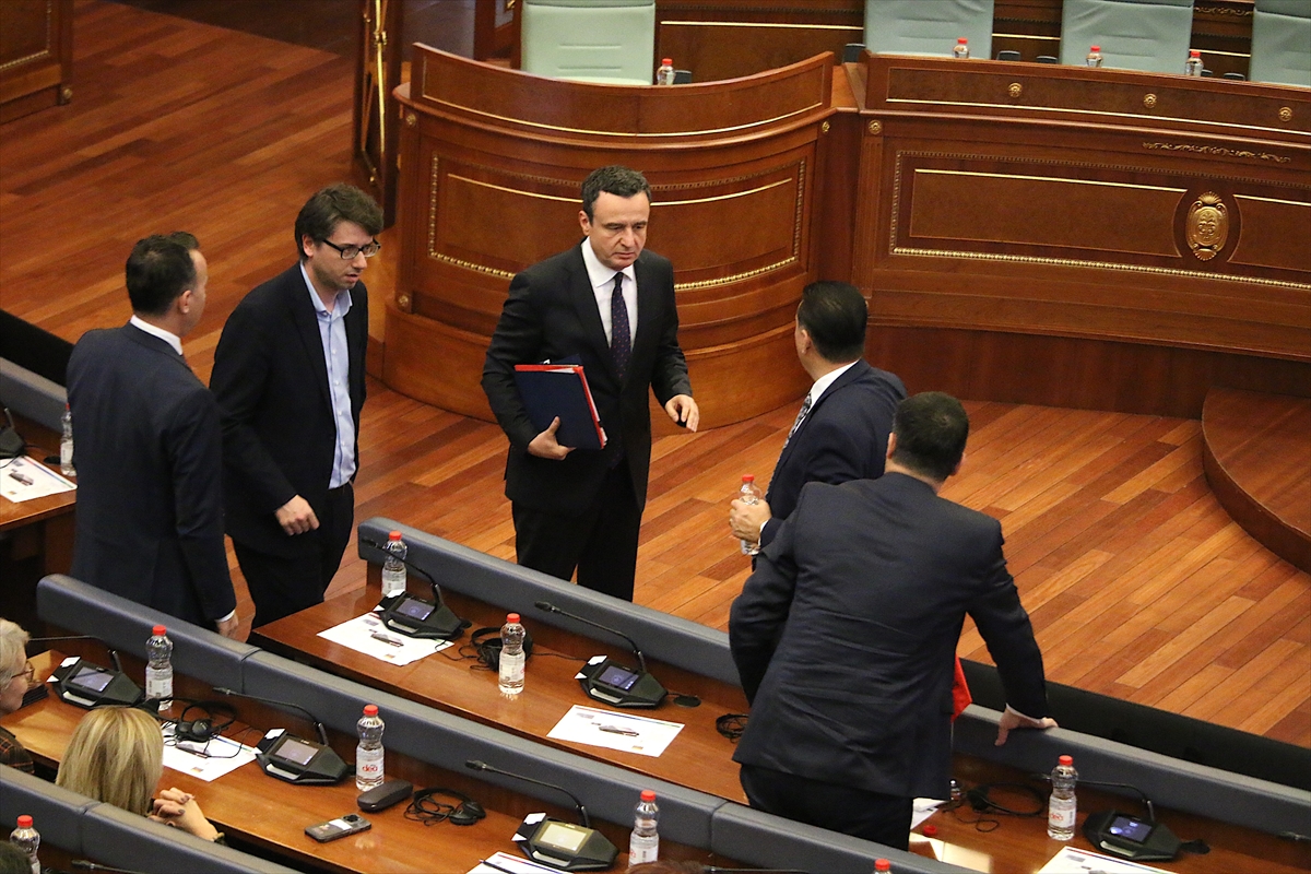 Kosova'da Albin Kurti'nin başkanlığındaki yeni hükümet meclisten güvenoyu alamadı