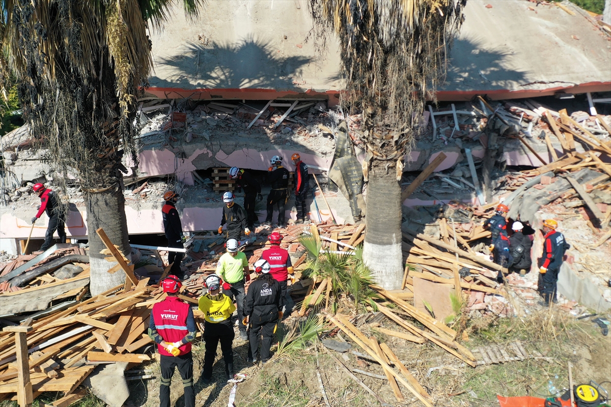 Manisa'da 6,6 büyüklüğünde deprem senaryosuyla tatbikat yapıldı