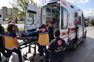 MANİSA (AA) – Manisa'nın Turgutlu ilçesinde eski eşi ve yanındaki