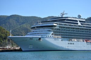 MUĞLA (AA) – Muğla'nın Marmaris ilçesine "Marina" isimli kruvaziyerle 1194