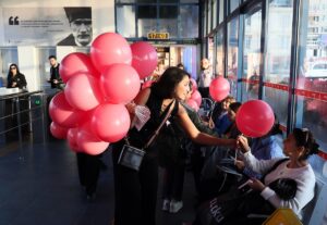 İZMİR (AA) – Medicana International İzmir Hastanesi, İzmir Körfezi'ndeki vapurda