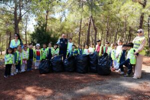 MERSİN (AA) – Mersin'in Erdemli ilçesinde "Doğa Müfettişleri" projesi kapsamında