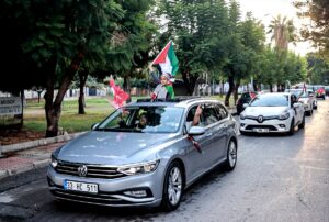 MERSİN (AA) – Mersin'de "Filistin İçin Büyük Özgürlük Konvoyu" etkinliği