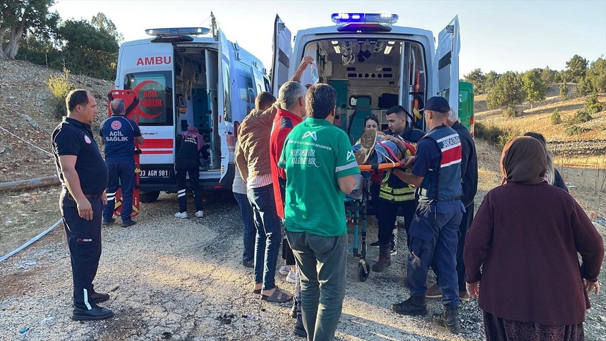 Mersin'de şarampole devrilen işçi servisindeki 5 kişi öldü, 14 kişi yaralandı