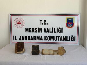 MERSİN (AA) – Mersin'in Bozyazı ilçesinde evinde 4 el yazması