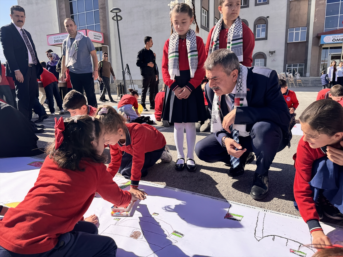 Milli Eğitim Bakanı Tekin, Erzurum'da “Filistin Farkındalık Etkinlikleri”nde konuştu: