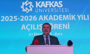 - "Yurt dışındaki üniversitelere baktığımızda üniversitelerin performansları artık toplumsal fayda