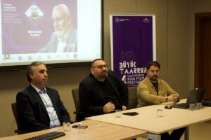 AFYONKARAHİSAR (AA) – Yönetmen Yücel Çakmaklı'nın sineması, Afyonkarahisar Valiliğinin ev