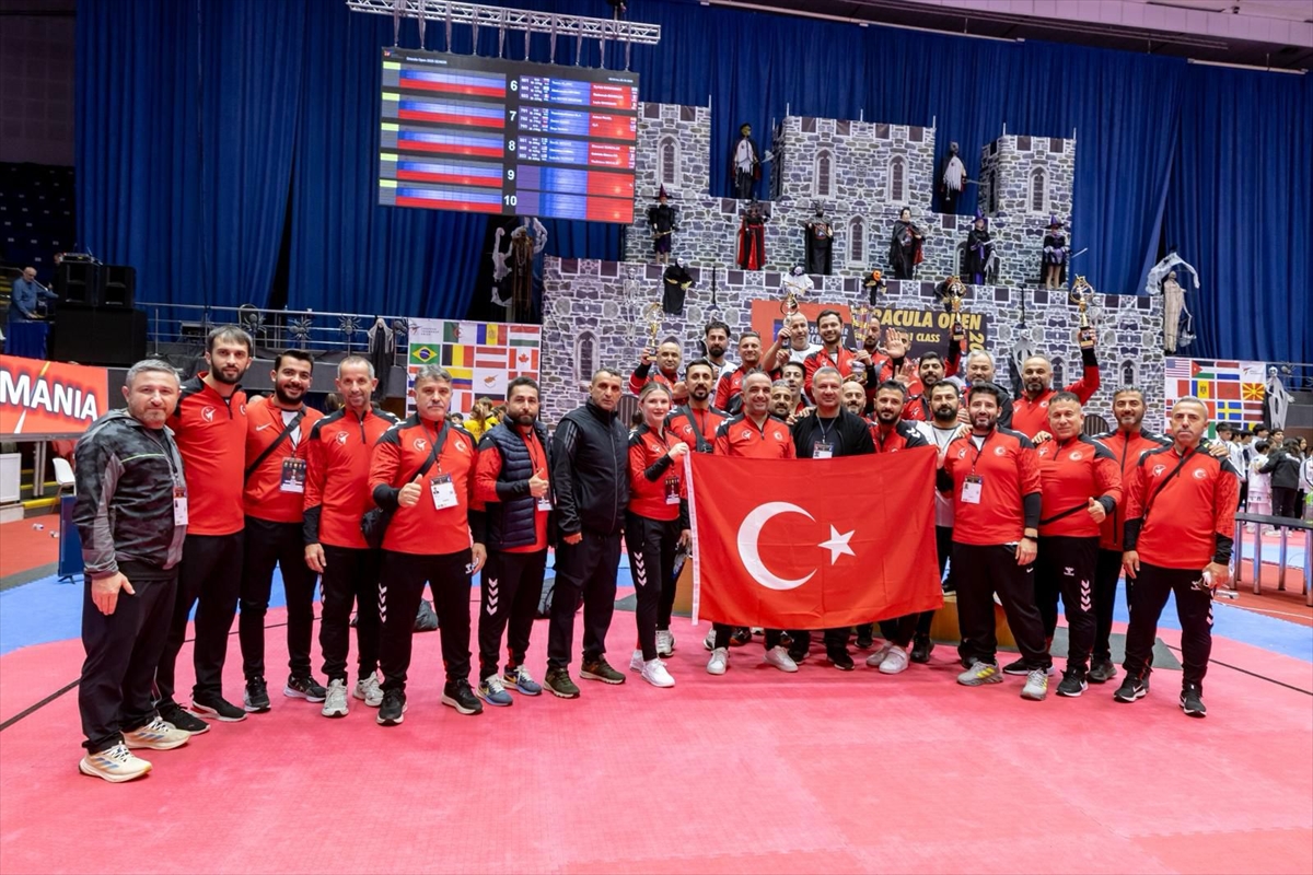 Milli tekvandocular, Romanya Açık Turnuvası'nı 39 madalyayla tamamladı