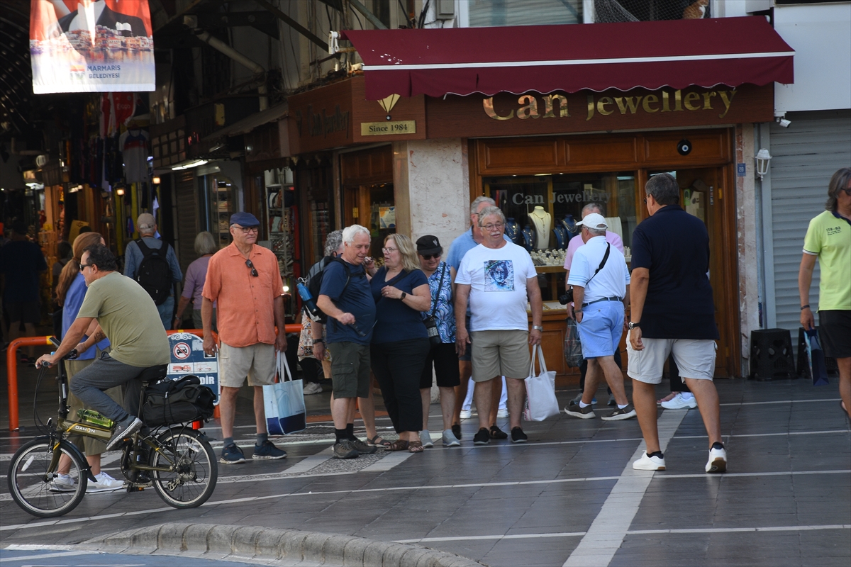“MS Nieuw Statendam” kruvaziyeri Marmaris'e 2 bin 594 turist getirdi