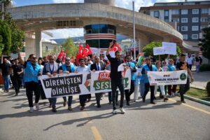 OSMANİYE (AA) – Osmaniye Korkut Ata Üniversitesi (OKÜ) öğrencileri, İsrail'in