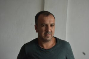 - "Ayı gelince arkamda yabani fındık ağacı gördüm, ona tutunup